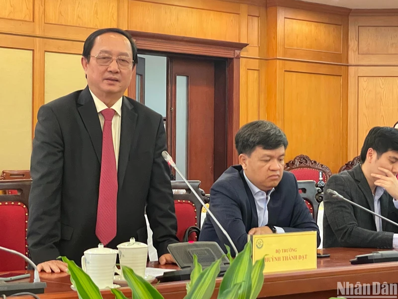 Bộ trưởng Khoa học và Công nghệ Huỳnh Thành Đạt tại buổi gặp mặt báo chí.