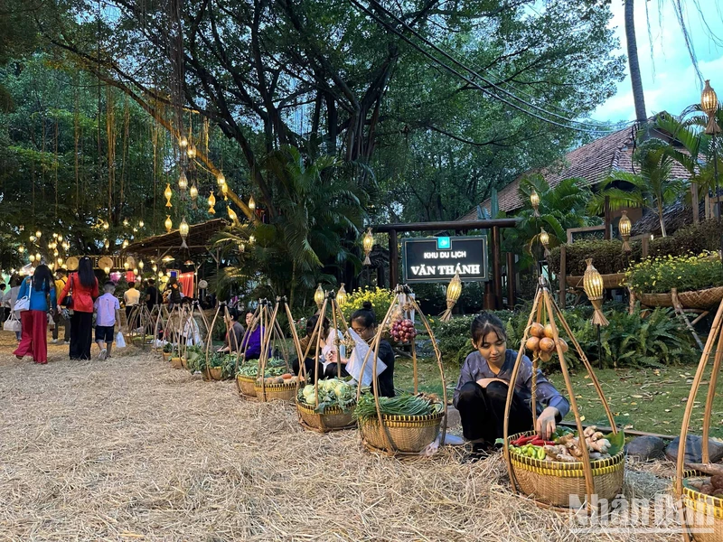 Góc chợ quê tại Lễ hội Văn hóa ẩm thực, Món ngon Saigontourist Group 2022.