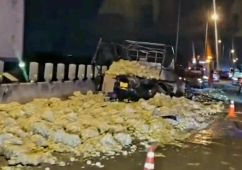 Hiện trường vụ tai nạn trên cao tốc TP Hồ Chí Minh-Trung Lương vào khoảng 2 giờ sáng ngày 8/4.