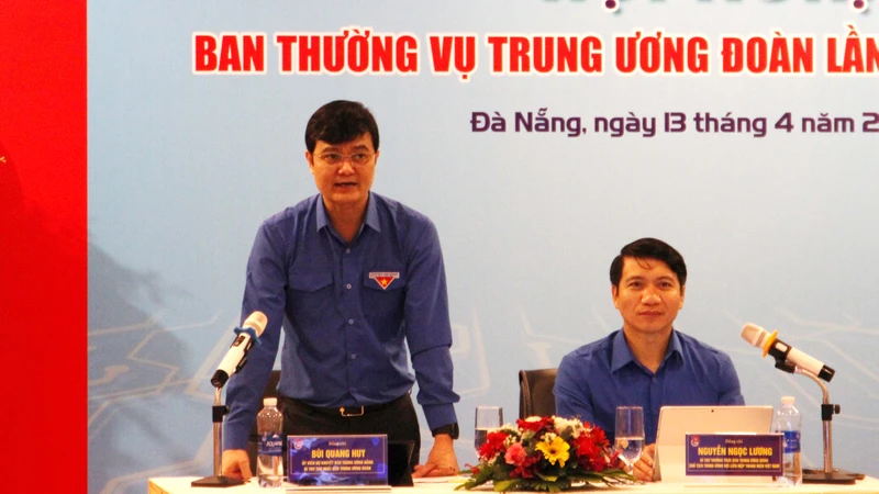 Bí thư Thứ nhất Trung ương Đoàn Bùi Quang Huy phát biểu khai mạc 