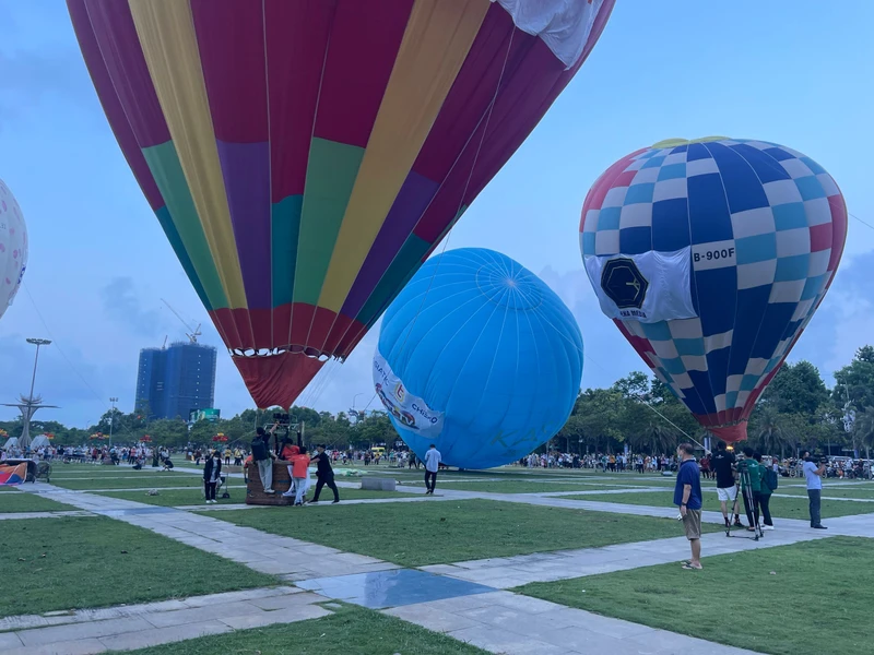 Lần đầu tiên tổ chức Lễ hội khinh khí cầu quốc tế với chủ đề “Quy Nhơn, Bình Định - Thiên đường biển” tại Quảng trường Quy Nhơn, Bình Định.