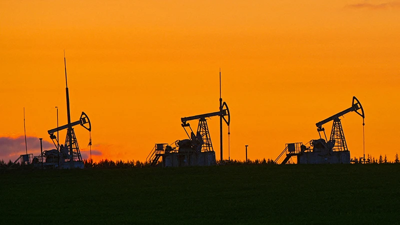 Giá dầu giảm do triển vọng nguồn cung tích cực