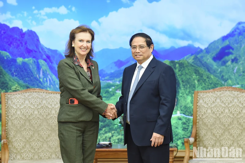Thủ tướng Phạm Minh Chính đón Bộ trưởng Ngoại giao, Ngoại thương và Tôn giáo Argentina Diana Mondino. 