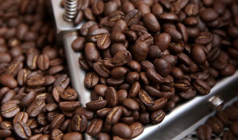 Giá cà-phê tăng vọt 5% do lo ngại thiếu hụt nguồn cung