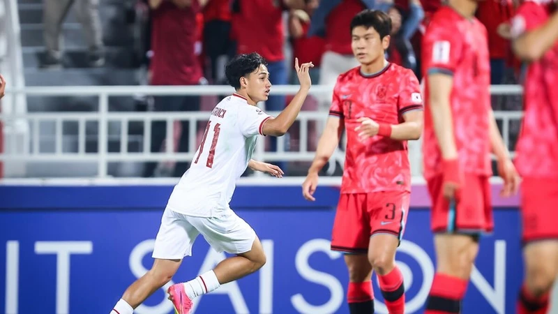 U23 Indonesia (áo trắng) loại U23 Hàn Quốc khỏi Vòng chung kết U23 châu Á 2024. (Ảnh: AFC)