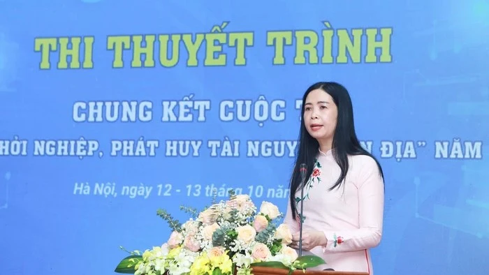 Phó Chủ tịch Hội Liên hiệp Phụ nữ Việt Nam Trần Lan Phương phát biểu khai mạc chương trình.