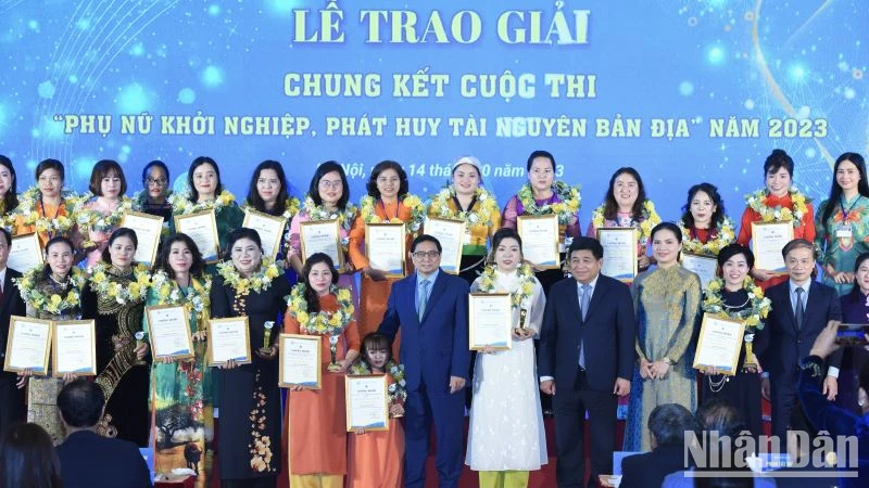 Lễ trao giải Chung kết toàn quốc cuộc thi “Phụ nữ khởi nghiệp, phát huy tài nguyên bản địa” năm 2023. 