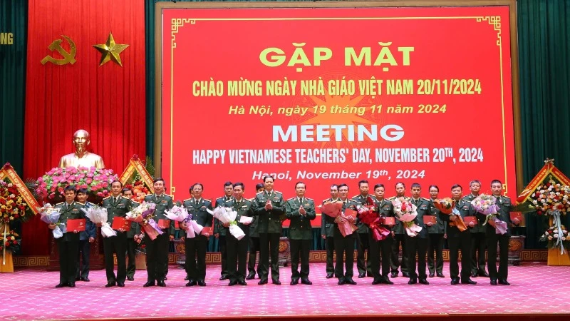 Học viện Quốc phòng tổ chức gặp mặt chào mừng Ngày Nhà giáo Việt Nam 20/11.