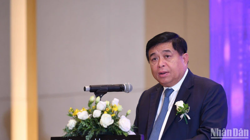 Bộ trưởng Kế hoạch và Đầu tư Nguyễn Chí Dũng phát biểu tại sự kiện.