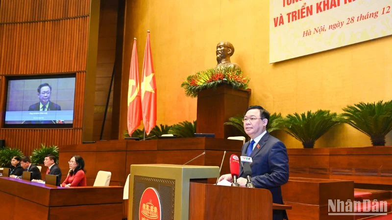 Chủ tịch Quốc hội Vương Đình Huệ phát biểu chỉ đạo Hội nghị. (Ảnh: DUY LINH)