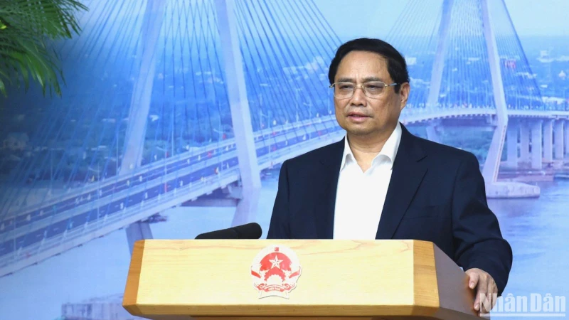 Thủ tướng Phạm Minh Chính dự và chỉ đạo phiên họp.