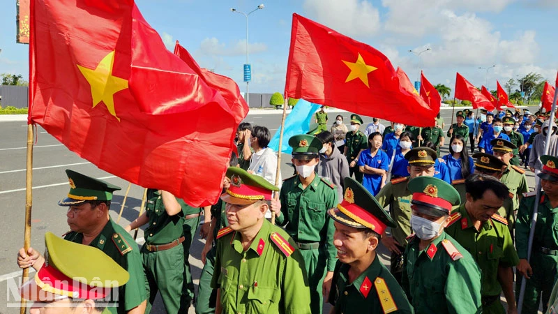 Lực lượng vũ trang, đoàn viên thanh niên tỉnh Kiên Giang diễu hành hưởng ứng Tháng hành động phòng, chống ma túy, Ngày Quốc tế phòng, chống ma túy và Ngày toàn dân phòng, chống ma túy (26/6) năm 2023. 