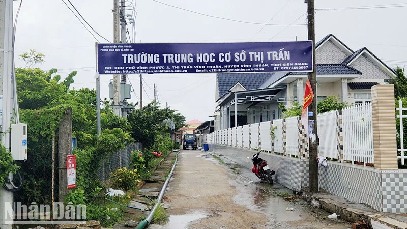 Điểm trường học mới. 