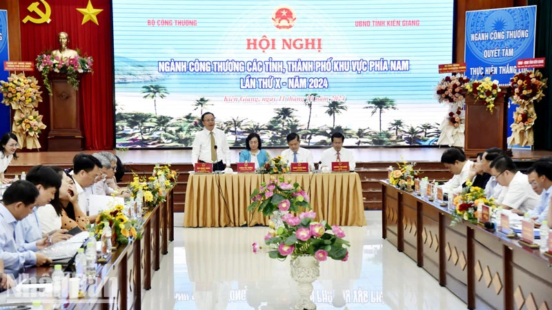 Quang cảnh hội nghị