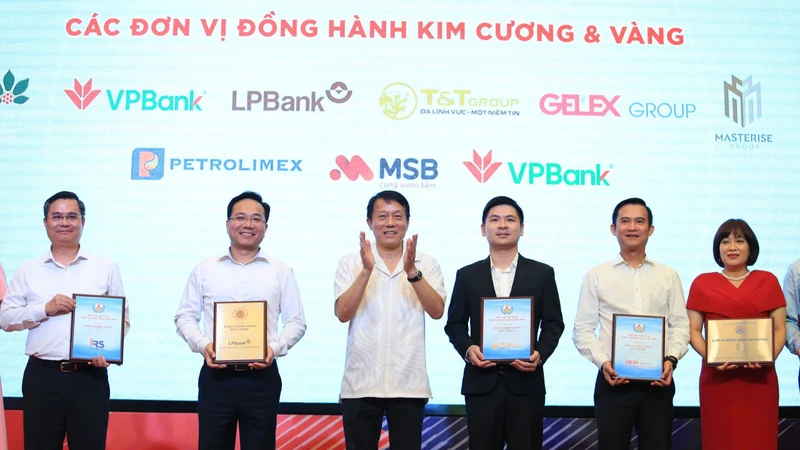 Đóng góp hiệu quả cho thể thao Công an Nhân dân, tập đoàn T&T Group được vinh danh 