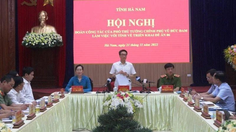 Phó Thủ tướng Chính Phủ Vũ Đức Đam làm việc tại Hà Nam. 