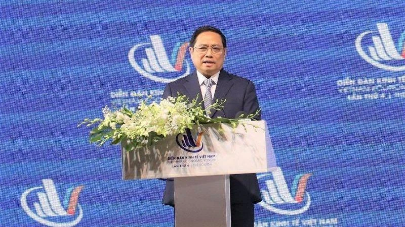 Thủ tướng Chính phủ Phạm Minh Chính phát biểu tại Diễn đàn Kinh tế Việt Nam lần thứ tư. 