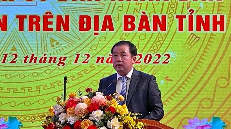 Đồng chí Trần Đức Thắng, Bí thư Tỉnh ủy Hải Dương đối thoại với doanh nhân tại Hội nghị.