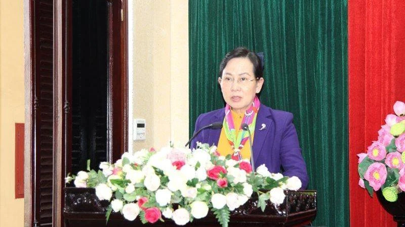 Đồng chí Bí thư tỉnh ủy Hà Nam phát biểu tại hội nghị. 