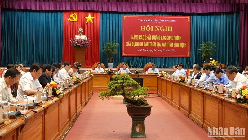 Quang cảnh hội nghị tìm giải pháp nâng cao chất lượng các công trình xây dựng cơ bản trên địa bàn tỉnh Bình Định.