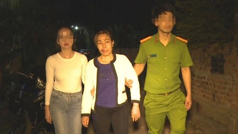 Nguyễn Thị Thu Thủy, 1 trong 2 đối tượng cầm đầu đường dây đánh bạc bị Công an bắt giữ.