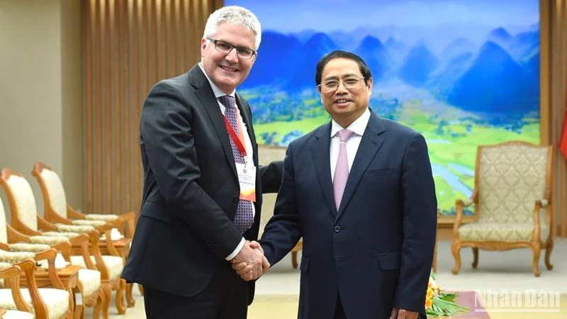 Thủ tướng Phạm Minh Chính và Bộ trưởng Nông nghiệp Thụy Sĩ.