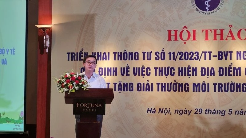 Thứ trưởng Y tế, GS, TS, bác sĩ Trần Văn Thuấn phát biểu khai mạc hội thảo.