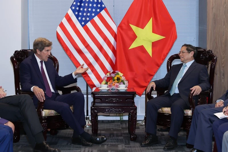 Thủ tướng Phạm Minh Chính tiếp Đặc phái viên của Tổng thống Hoa Kỳ về khí hậu John Kerry.