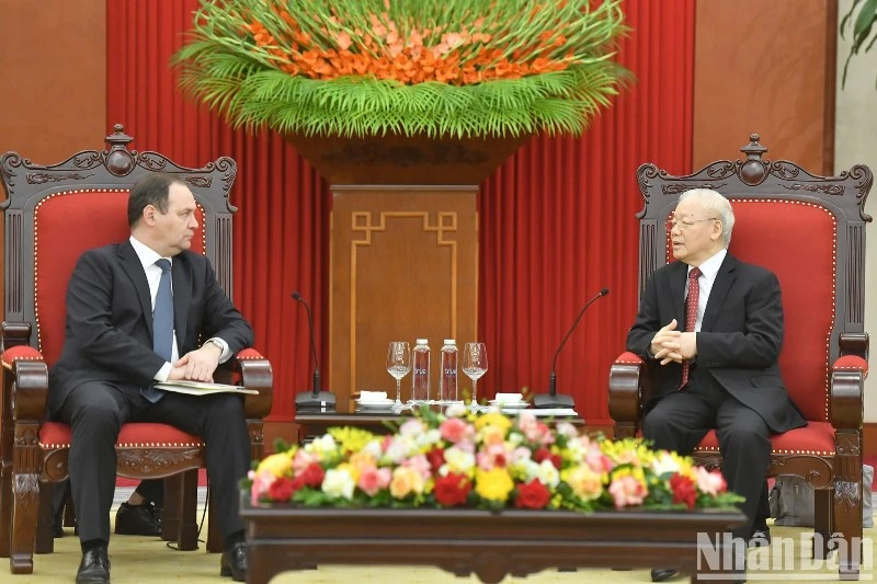 Tổng Bí thư Nguyễn Phú Trọng và Thủ tướng Cộng hòa Belarus Roman Golovchenko tại buổi tiếp. (Ảnh: Đăng Khoa)