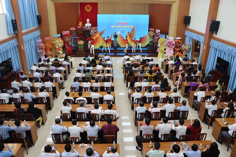 An Giang tổ chức họp tri ân doanh nhân doanh nghiệp đã đóng góp cho nền kinh tế tỉnh phát triển.
