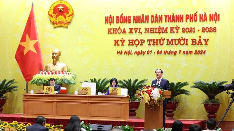 Tại kỳ họp thứ 17, Hội đồng nhân dân thành phố Hà Nội đã có phiên chất vấn về công tác đào tạo nghề và giải quyết làm.