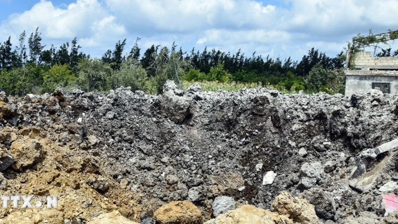 (Tư liệu) Cảnh tàn phá sau một cuộc không kích ở thành phố Tartus, Syria, ngày 2/7/2022. (Ảnh: AFP/TTXVN)