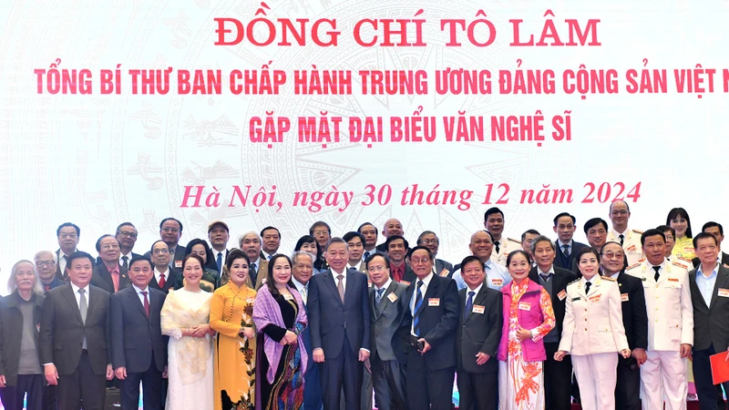 Tổng Bí thư Tô Lâm và các đồng chí lãnh đạo Đảng, Nhà nước và các đại biểu dự hội nghị. Ảnh: Đăng Khoa