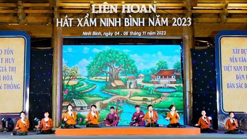 Một tiết mục trình diễn tại Liên hoan hát Xẩm Ninh Bình mở rộng năm 2023. (Ảnh: MINH QUANG)