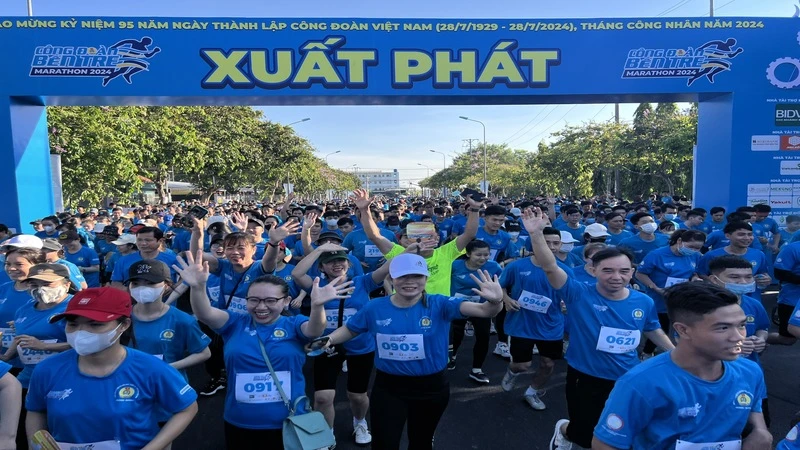 Hơn 2.500 là đoàn viên, người lao động tham gia hoạt động Công đoàn Bến Tre Marathon năm 2024