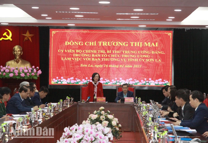 Đồng chí Trương Thị Mai phát biểu chỉ đạo tại buổi làm việc với Ban Thường vụ Tỉnh ủy Sơn La.