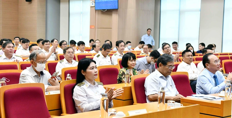 Các đại biểu tham dự hội thảo ngày 24/8.