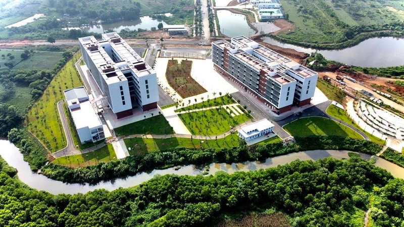 Khu giảng đường Đại học Quốc gia Hà Nội tại Hòa Lạc.