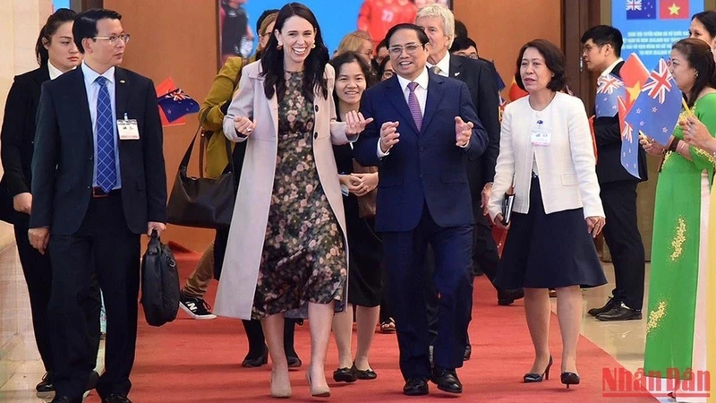 Thủ tướng Phạm Minh Chính và Thủ tướng New Zealand Jacinda Ardern.