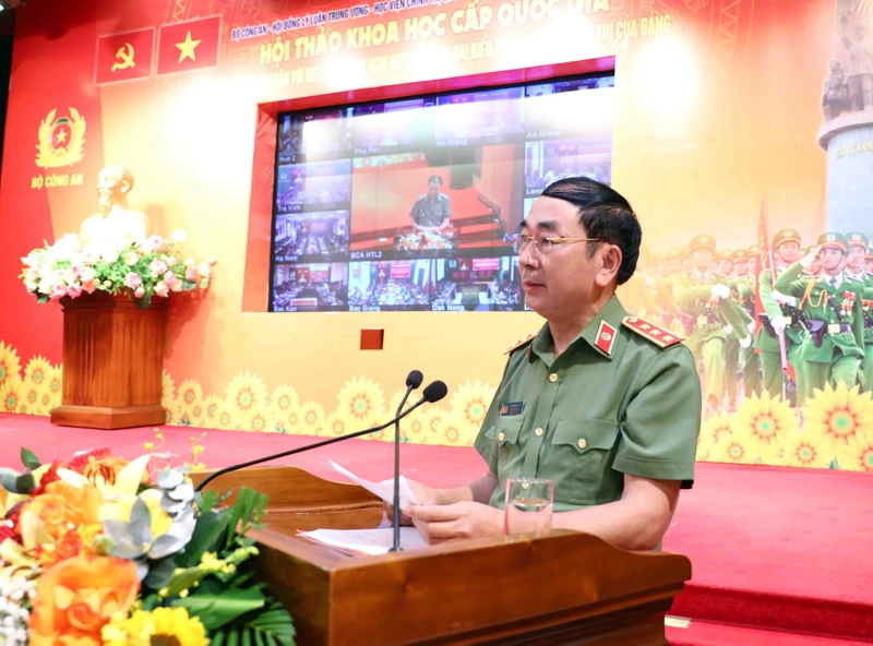 Thượng tướng Trần Quốc Tỏ, Thứ trưởng Công an phát biểu kết luận hội thảo.