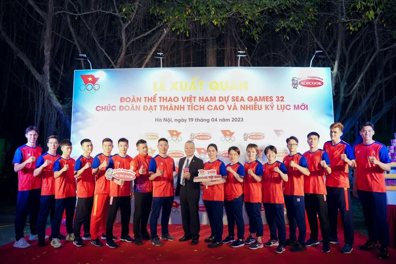 Acecook Việt Nam đồng hành cùng đoàn thể thao Việt Nam tại SEA Games 32