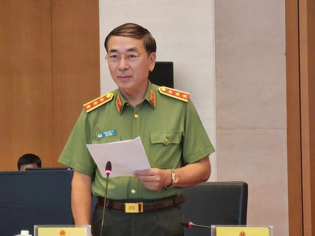 Thượng tướng Trần Quốc Tỏ, Ủy viên Trung ương Đảng, Phó Bí thư Đảng ủy Công an Trung ương, Thứ trưởng Công an.
