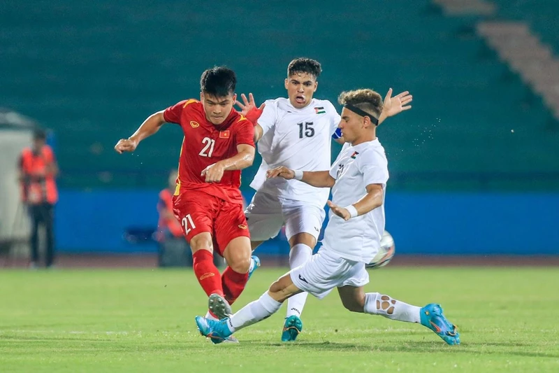 Tạo ra nhiều cơ hội nhưng U20 Việt Nam không thể chọc thủng lưới đối phương. 