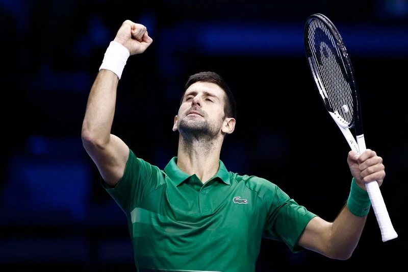 Novak Djokovic giành chiến thắng trước Stefanos Tsitsipas. (Ảnh: Reuters)