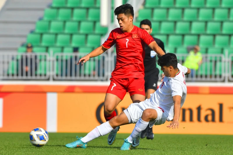 U20 Việt Nam thi đấu nỗ lực nhưng không thể vượt qua U20 Iran. (Ảnh: AFC)