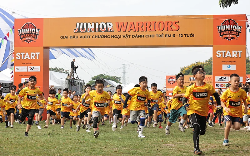 Các vận động viên nhí bứt tốc từ những bước chạy đầu tiên. (Ảnh: Junior Warriors)