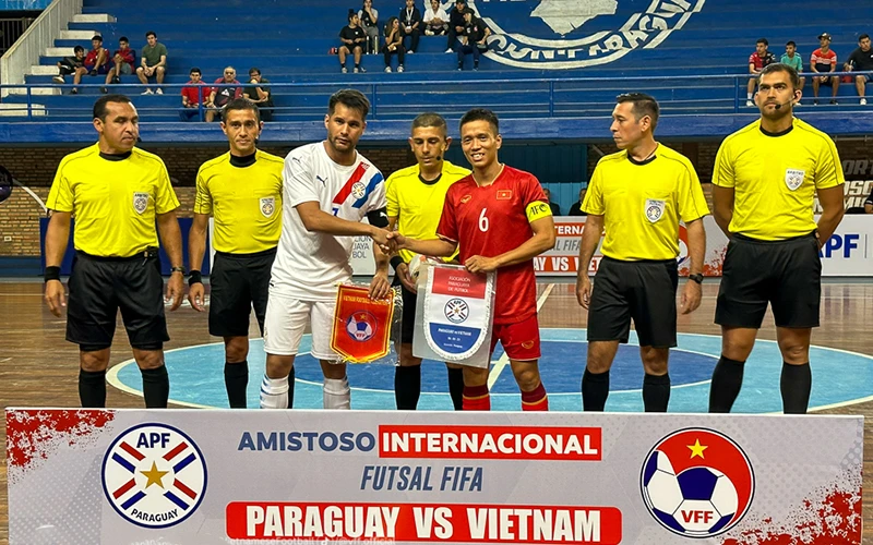 Đội tuyển futsal Việt Nam kết thúc 3 trận đấu cùng đội tuyển futsal Paraguay với kết quả 1 hoà và 2 thua. (Ảnh: VFF)
