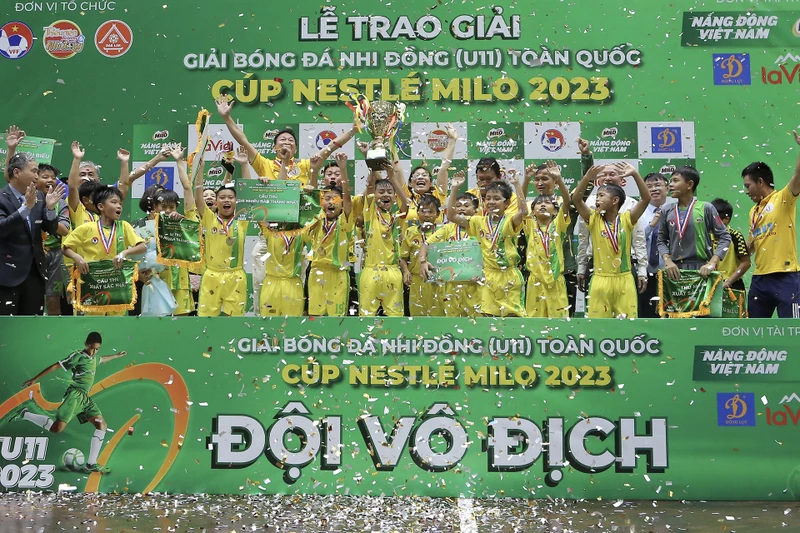 Navy Phú Nhuận đăng quang vô địch Giải bóng đá Nhi đồng toàn quốc 2023. (Ảnh: BTC)