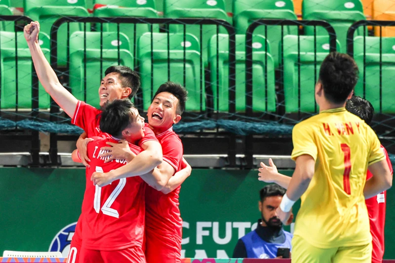 Đội tuyển futsal Việt Nam dưới sự dẫn dắt của huấn luyện viên Diego Guistozzi hiện đứng hạng 33 thế giới. (Ảnh: VFF)