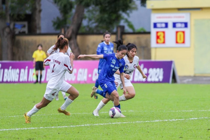 Than Khoáng sản Việt Nam thắng đậm 4-0 trước Sơn La. (Ảnh: VFF)